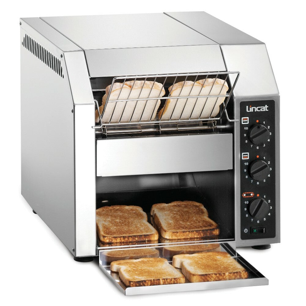 Lincat Conveyor Toaster CT1 with toast